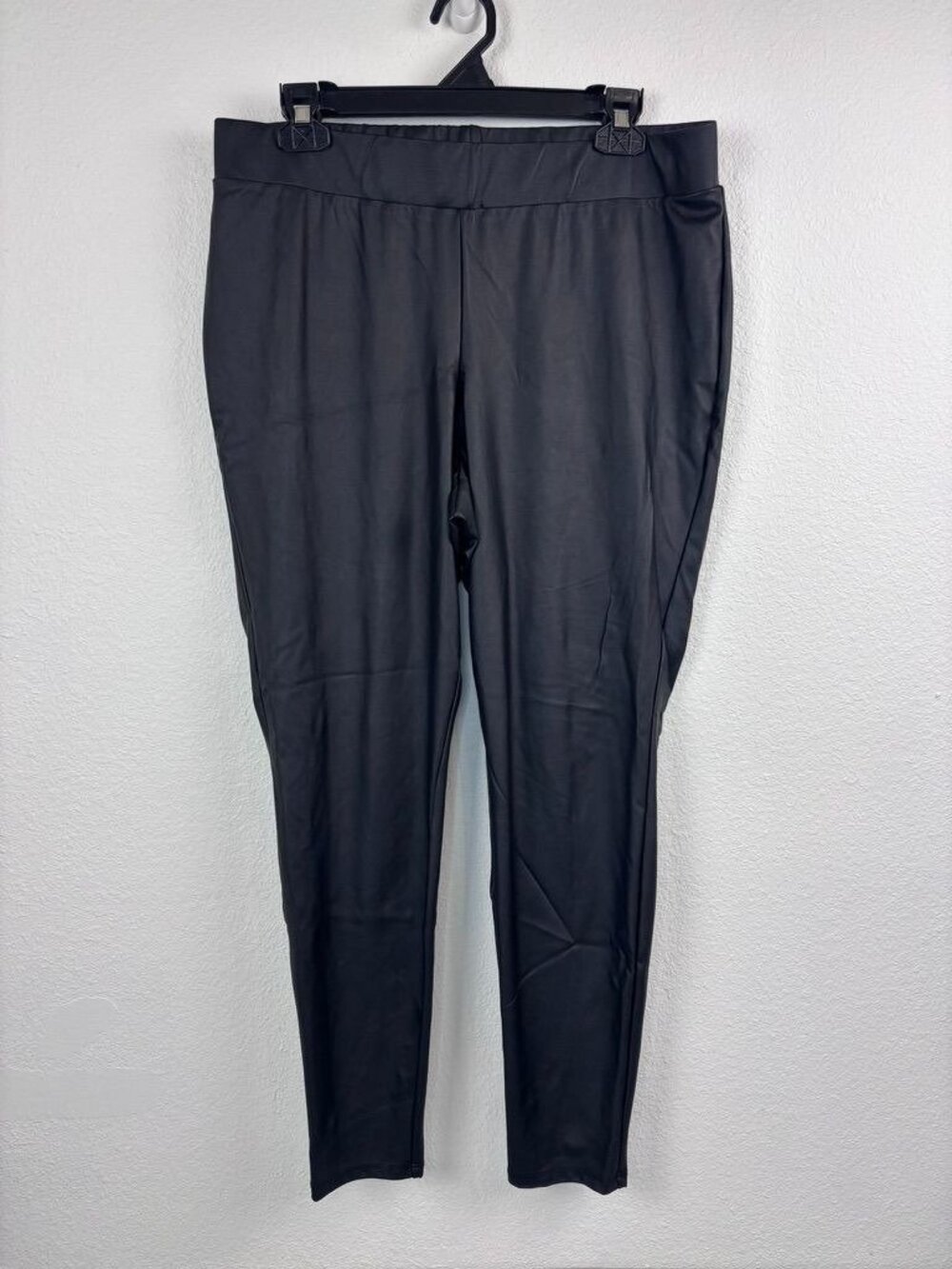 Torrid women's 2 2X black faux leather high waisted leggings goth emo whimsygoth